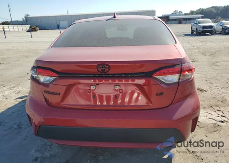 2021 Toyota Corolla Le z USA, uszkodzony, nr VIN 5YFVPMAE7MP227555